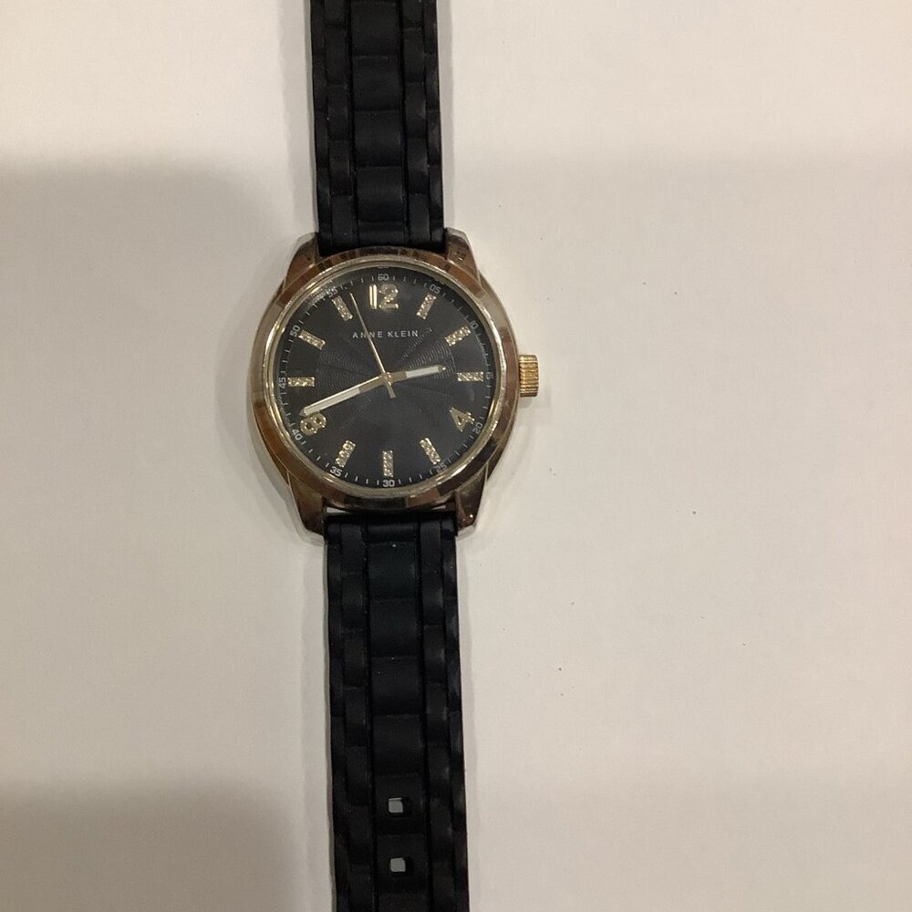 Anne Klein AK12120 Gold Bezel With Black Rubber Wristwatch. Preloved.